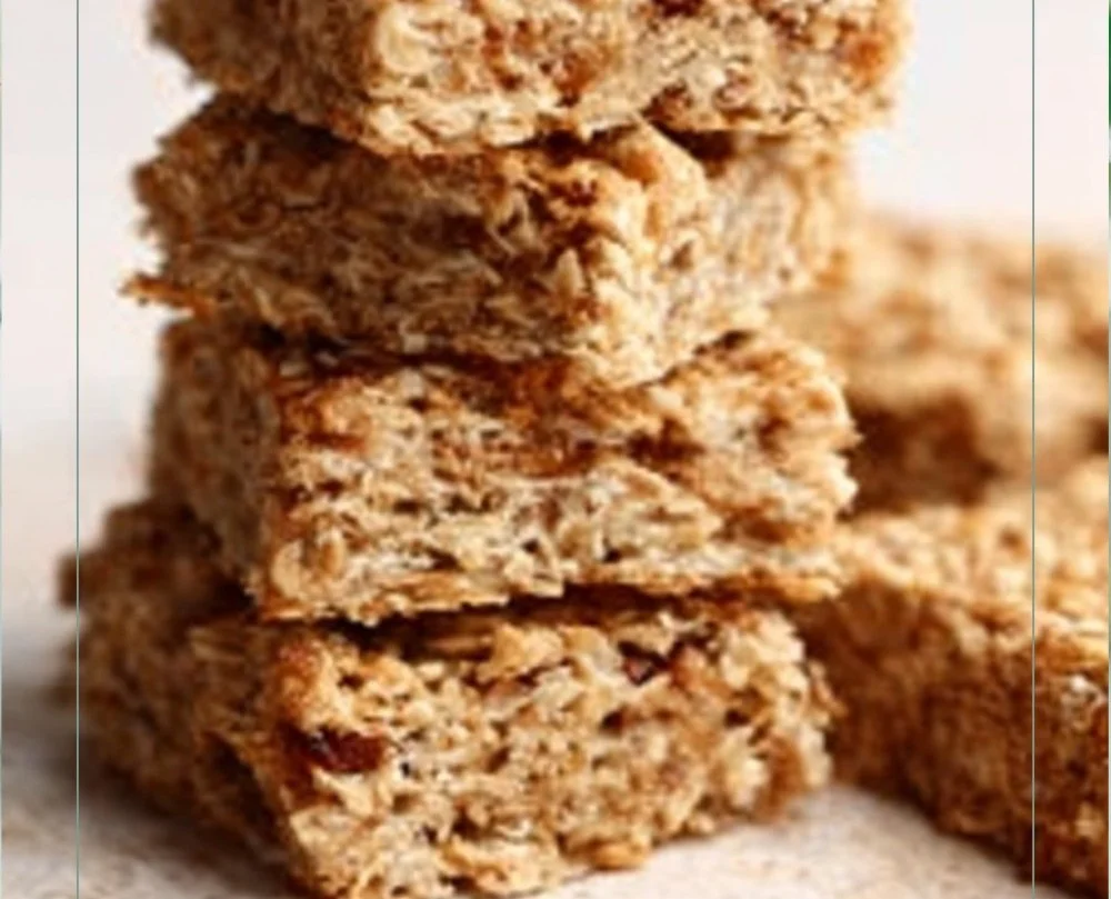 Healthy Cinnamon and Apple Oatmeal Bars